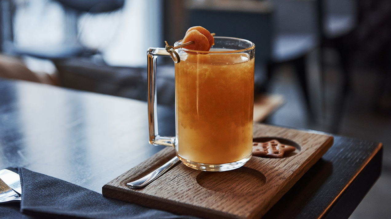 Теплые коктейли для холодного времени года: советуют бармены