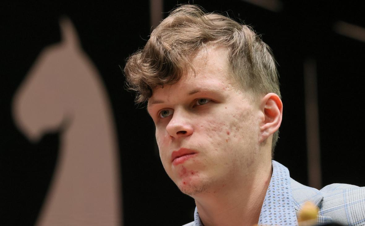 Владислав Артемьев