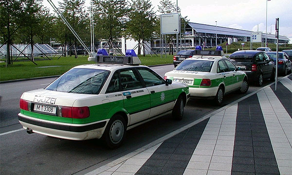 На сумму в 300 000 долларов оштрафовал немецкий суд автолюбителя за обман дорожной полиции