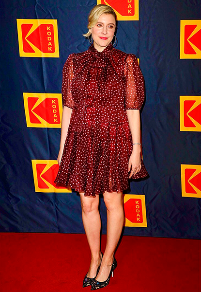 Грета Гервиг в платье Dolce &amp; Gabbana на церемонии Annual Kodak Film Awards