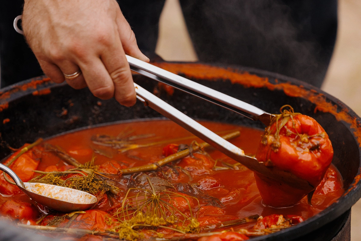 Фаршированные перцы в казане