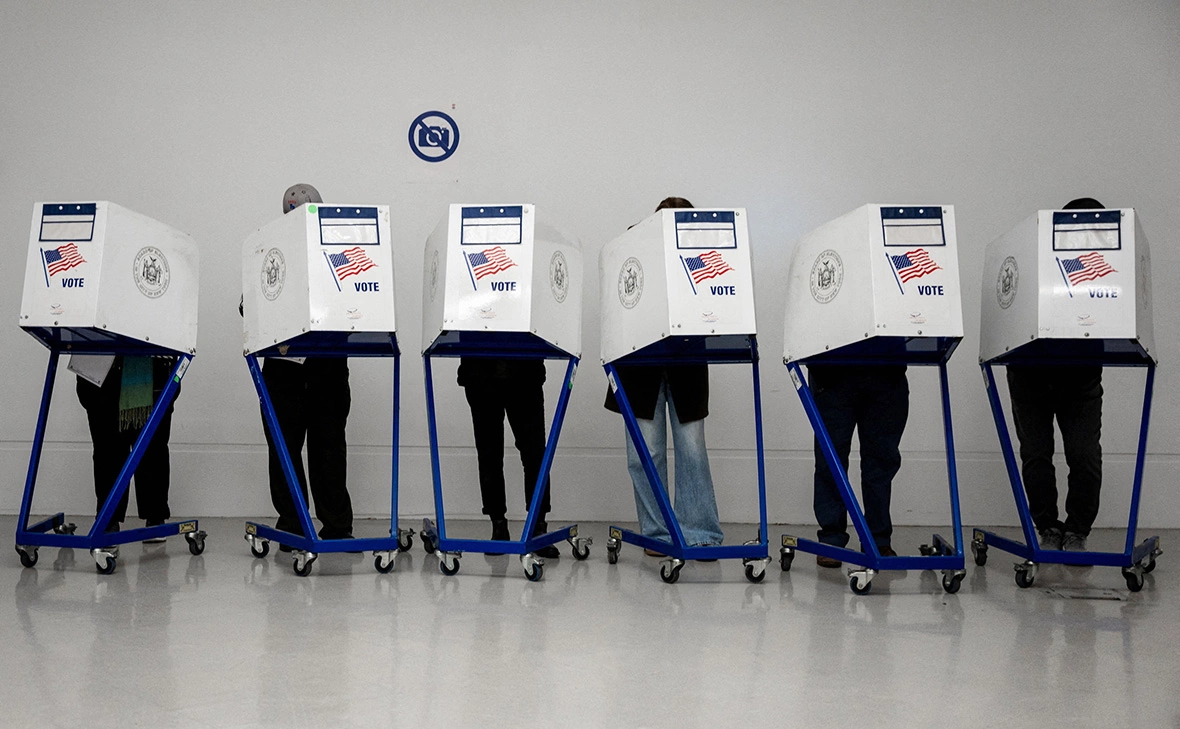 Angelina Katsanis / Reuters