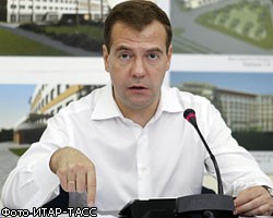 Д.Медведев поручил возобновить поставки электричества Минску