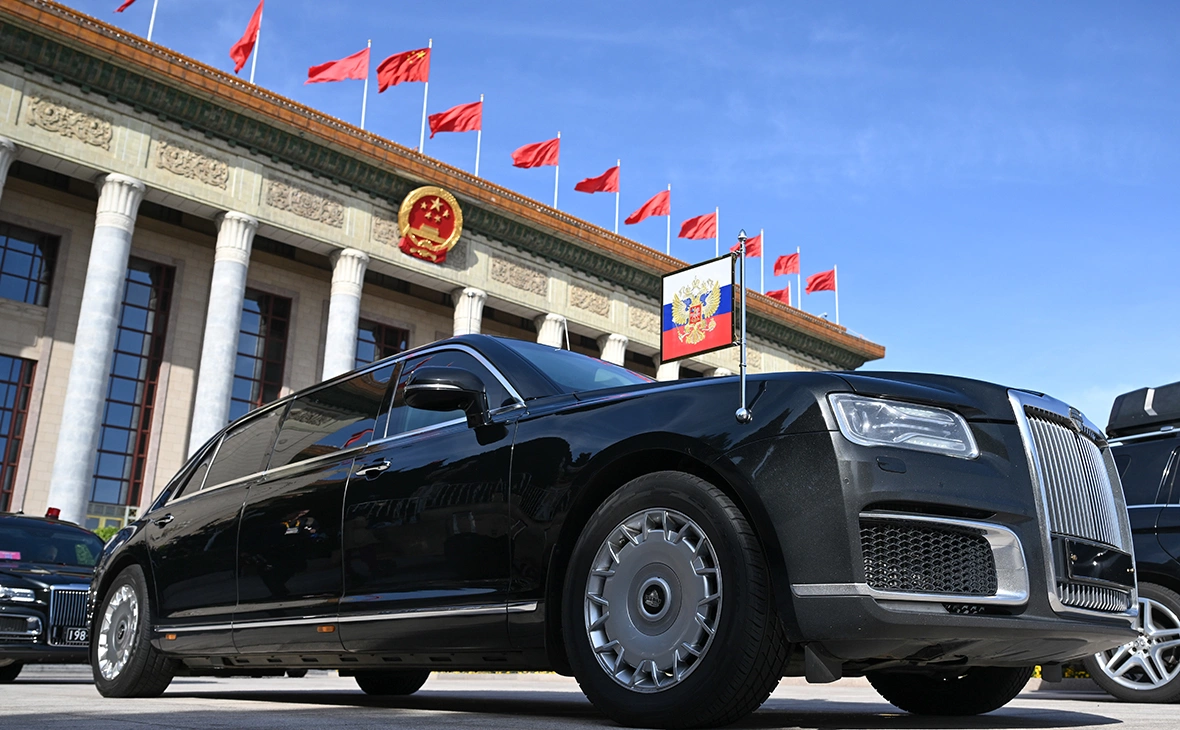 Дмитрий Азаров / ТАСС