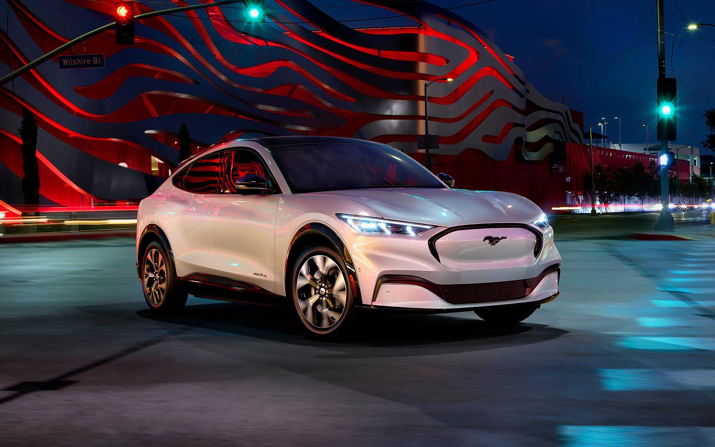 Автовладельцы потребовали от Ford разделить с ними $1,3 млрд