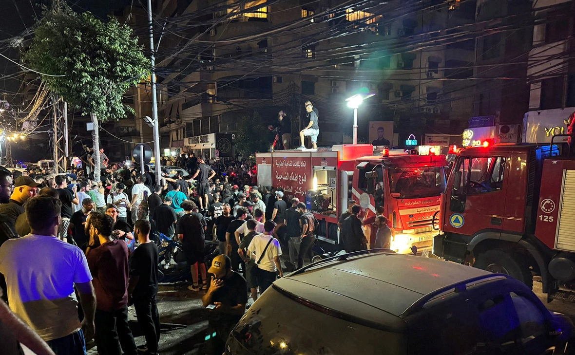 Mohamed Azakir / Reuters