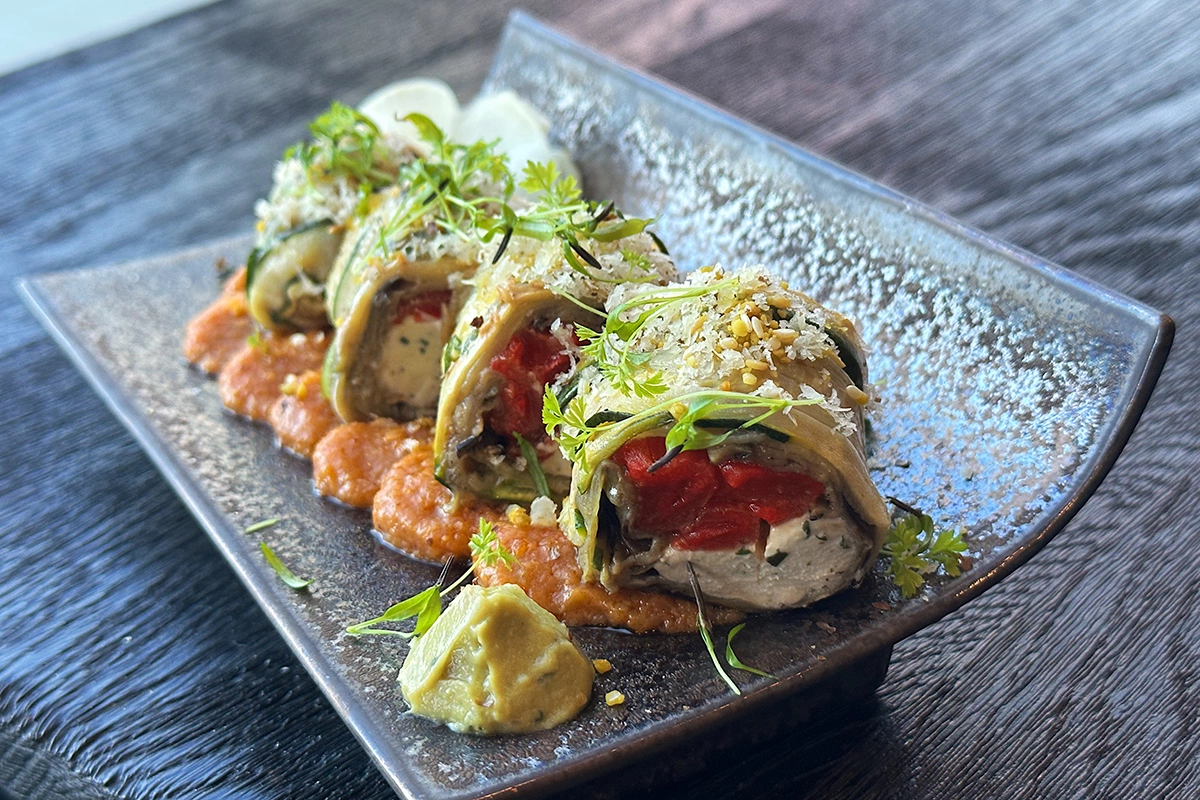 Кавказский ролл из цукини с сырной начинкой