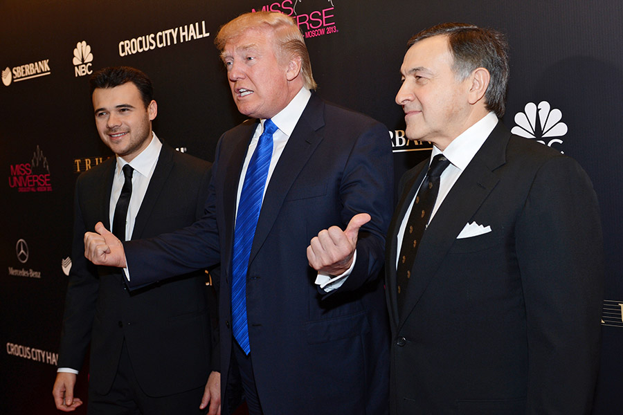 Эмин Агаларов, Дональд Трамп и Араз&nbsp;Агаларов (слева направо)


