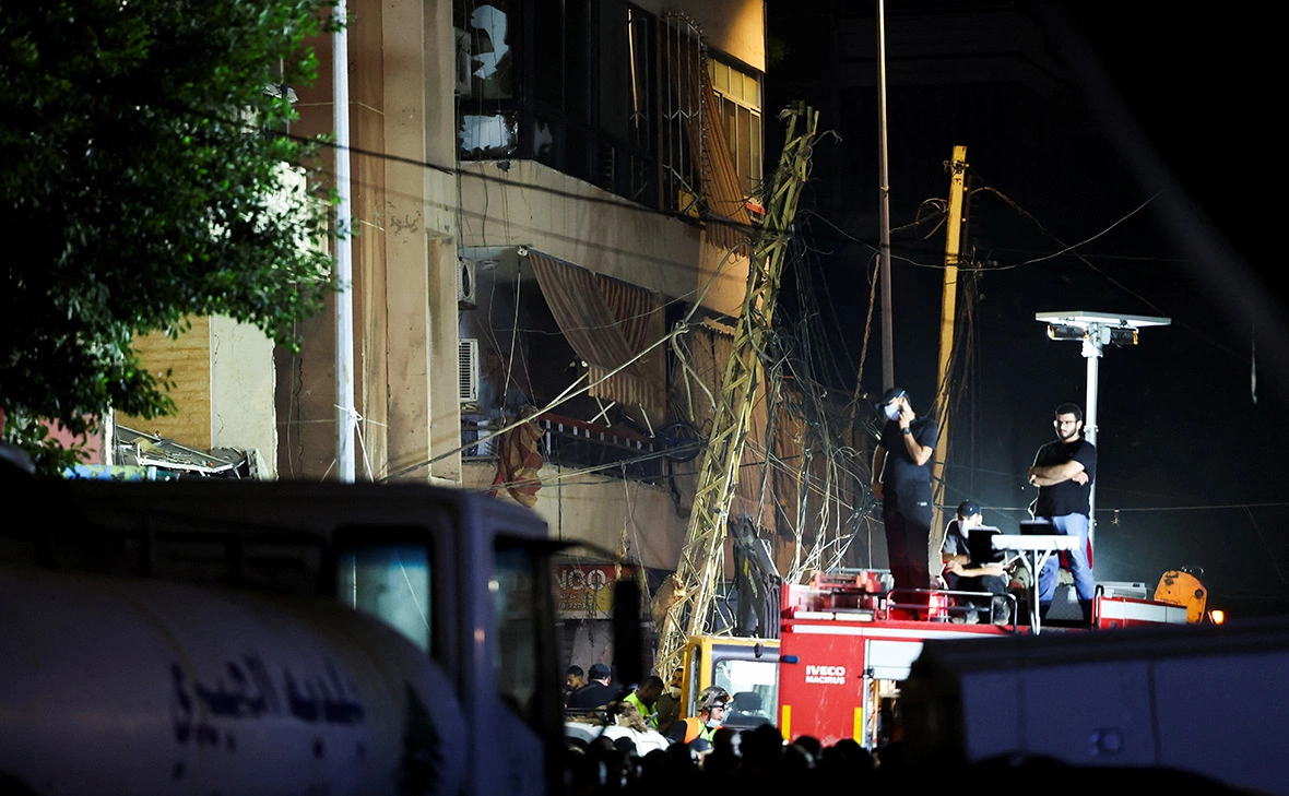 Mohamed Azakir / Reuters