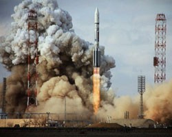 Российский "Протон-М" успешно запустил  американский спутник связи Intelsat-22 