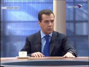 Д.Медведев подводит итоги года: мы выстояли и продолжили развитие