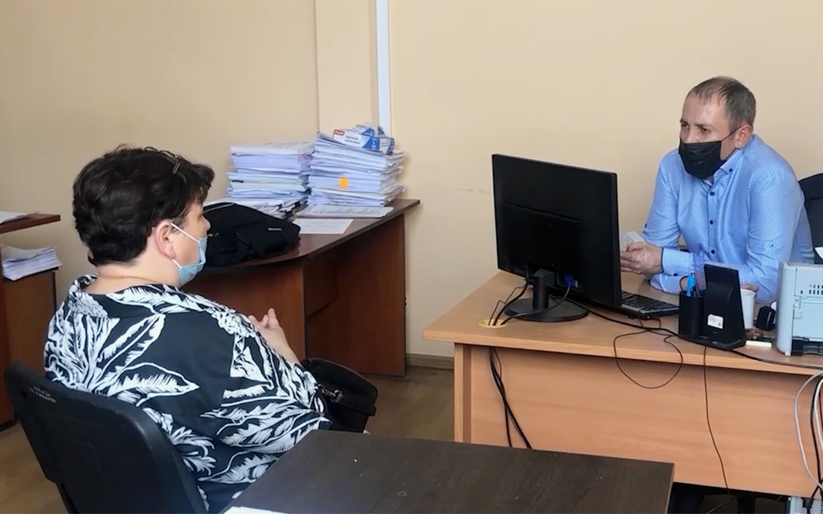 Работницу поликлиники Калининграда задержали за подделку справок о COVID