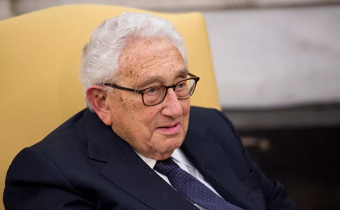 Molly Riley / Getty Images