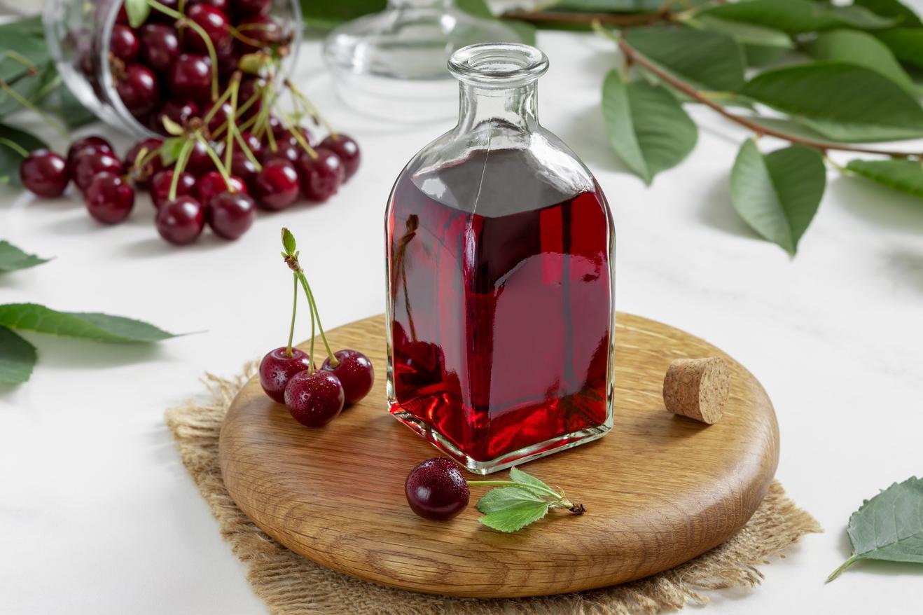 Вишня богата витаминами (C, A, K, группы B), минералами (калий, магний, железо), антиоксидантами