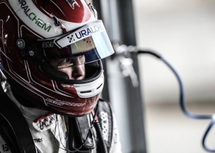 Наравне с Шумахером: 15-летний российский пилот переходит в «Формулу»