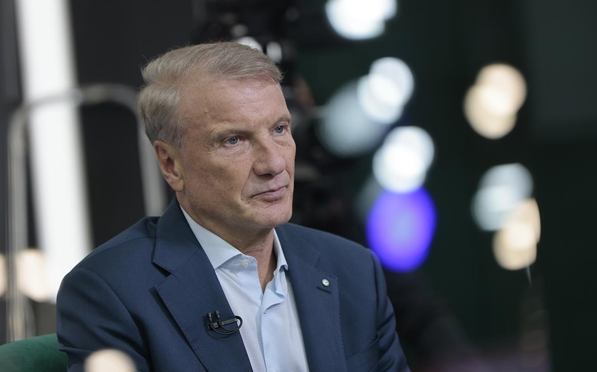 Греф сообщил, что ЦБ идет «немного позади» во внедрении ИИ