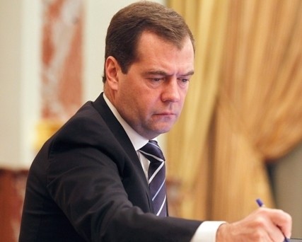 Д.Медведев защитит детей от курения 