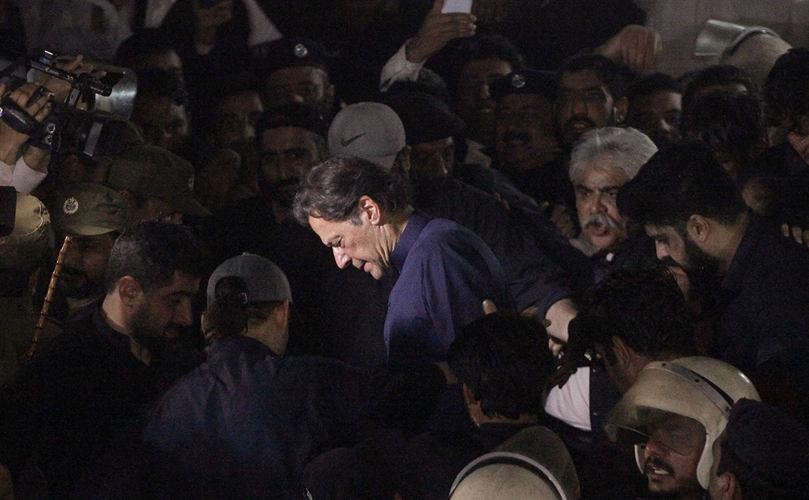 Mohsin Raza / Reuters