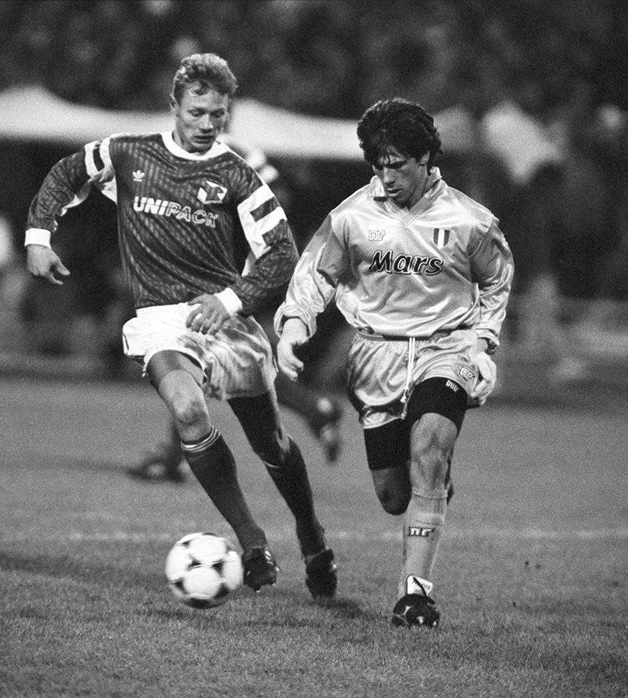 Валерий Карпин (слева), 1990 год