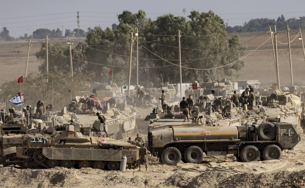 Amir Levy / Getty Images