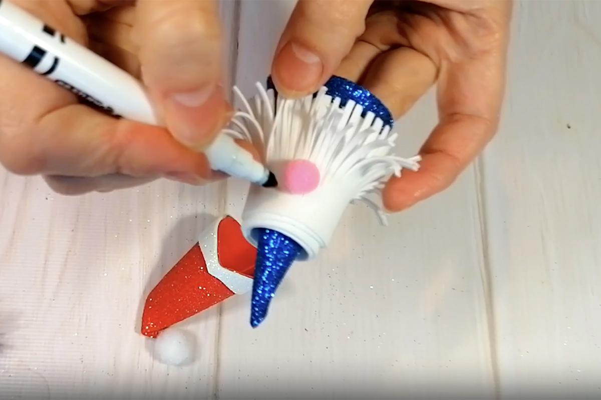 Как сделать новогоднего гнома из фоамирана