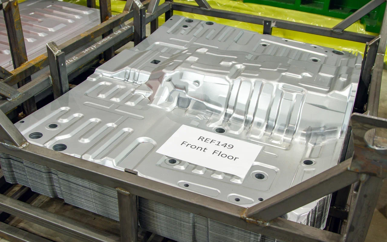 Пробные отштампованные детали — передняя часть пола