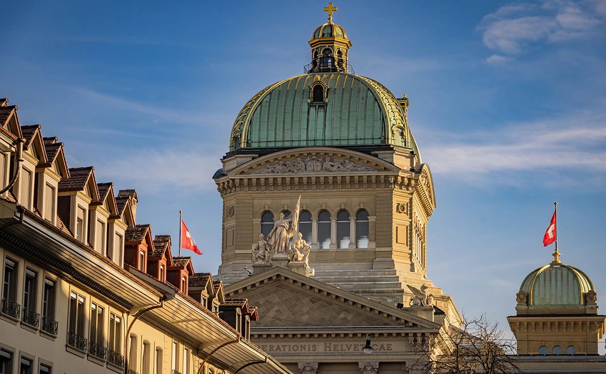 SvetlanaSF / Shutterstock