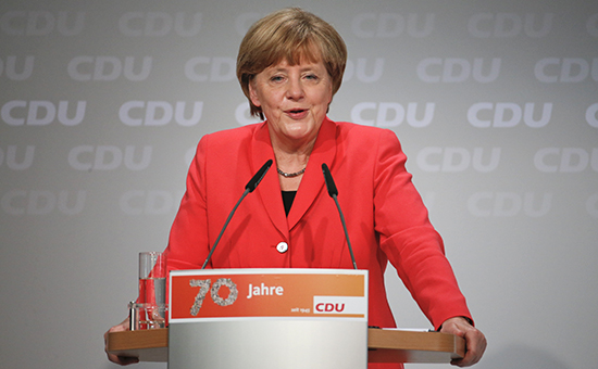 Канцлер Германии и лидер ХДС выступает на торжествах по случаю 70-летия партии