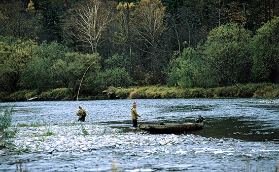 Рыбаки на реке Амур, Хабаровский край


