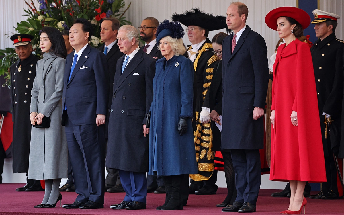 <p>Президент Кореи Юн Сок Ёль,&nbsp;первая леди Ким Кеон Хи, король Карл III, королева Камилла, принц Уильям и Кейт Миддлтон</p>