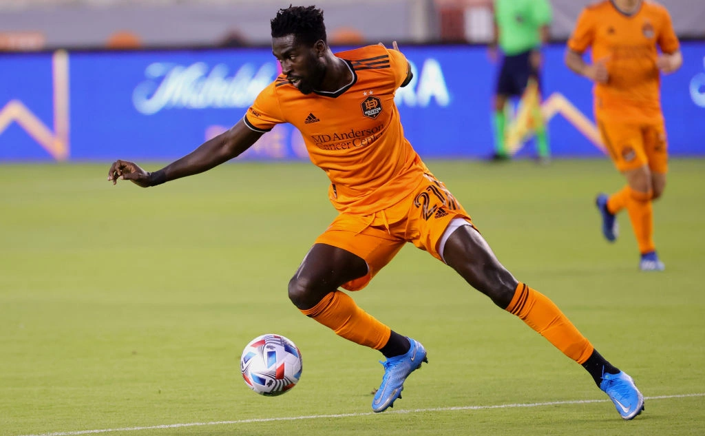 Carmen Mandato / Getty Images