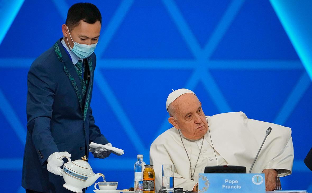 Reuters узнал, что Си Цзиньпин отказался встречаться с папой римским"/>













