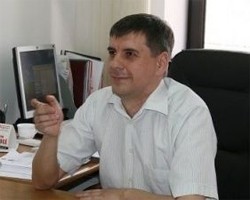 В Тольятти на выборах мэра самовыдвиженец С.Андреев победил единоросса А.Шахова