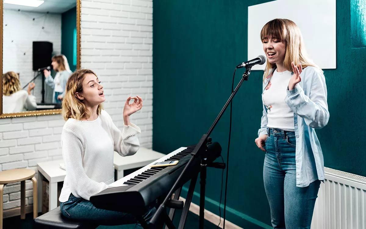 Как научиться петь в любом возрасте