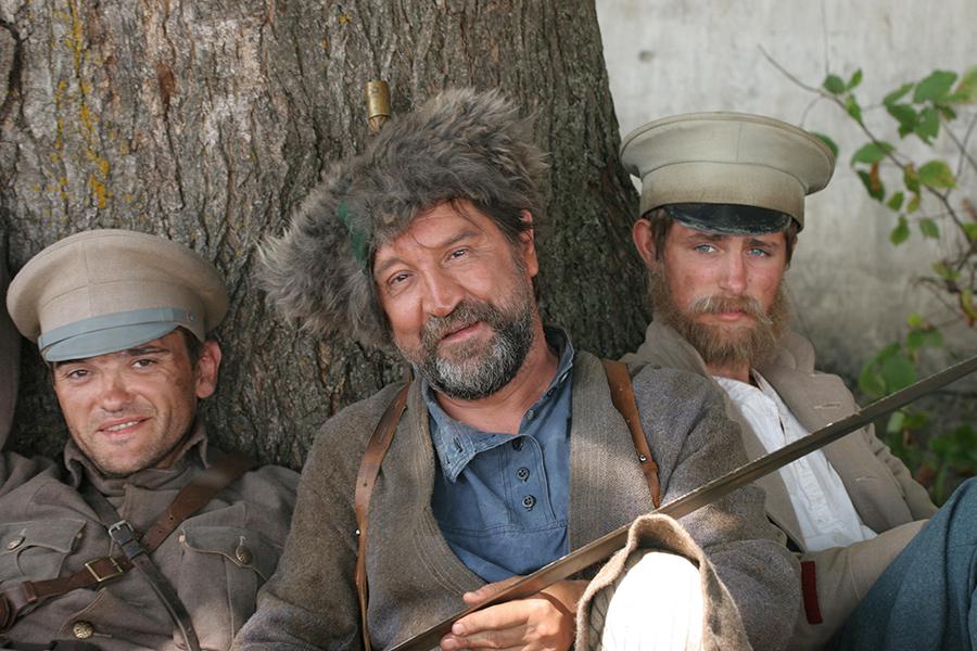 Юрий Шевчук во время съемок фильма «Жила-была одна баба», 2009 год