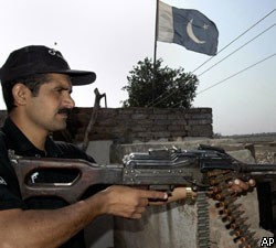 Пакистанские военные остановили спецназ США