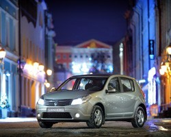 Renault начал выпускать в Москве новые модели автомобилей. ФОТО