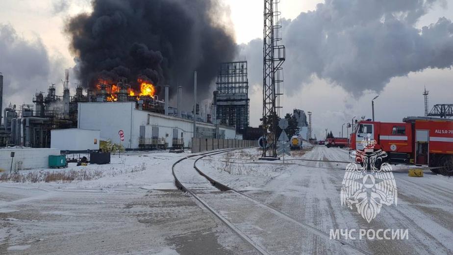 На одном из крупнейших НПЗ России произошел пожар