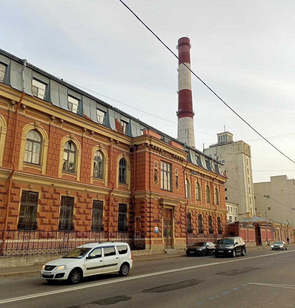 Здание ТЭЦ-2 на Новгородской улице