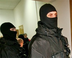Дело "банковской ОПГ": в Сочи задержан бывший вице-президент "Мастер-Банка" Е.Рогачев