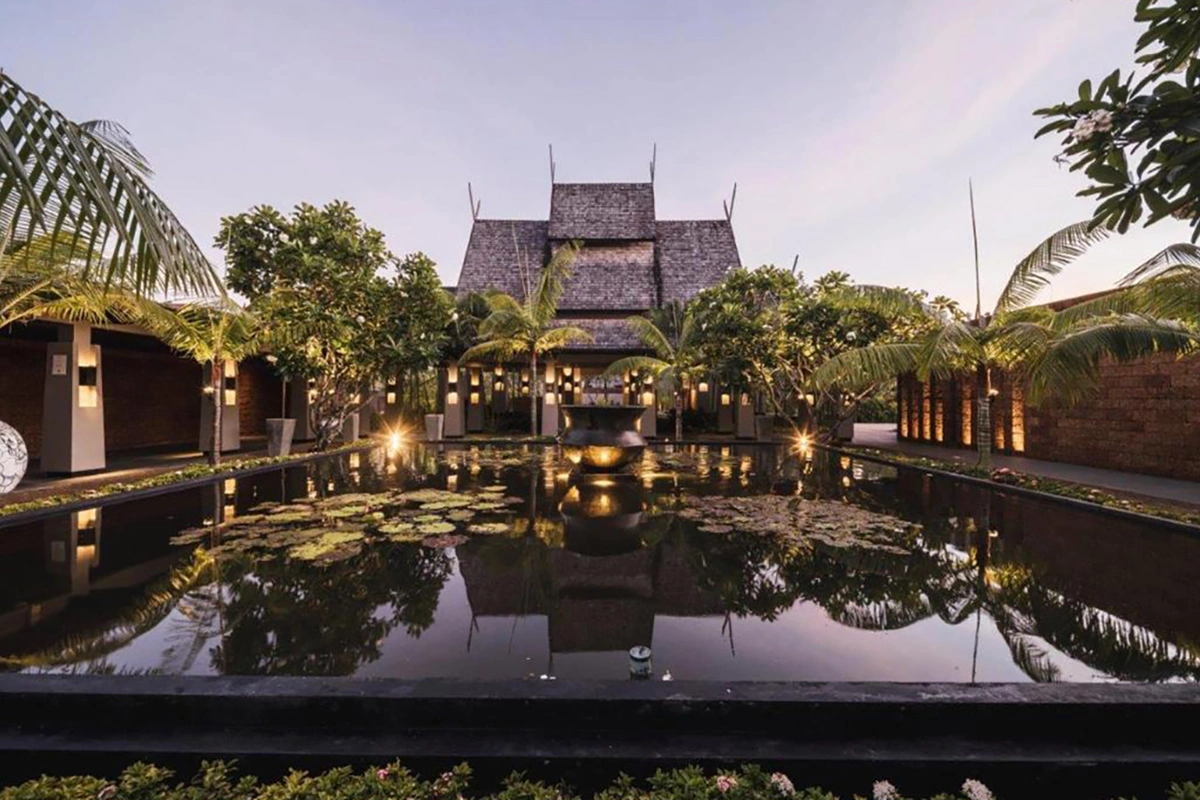 <p>Отель&nbsp;Avani+ Mai Khao Phuket Suites &amp; Villas</p>