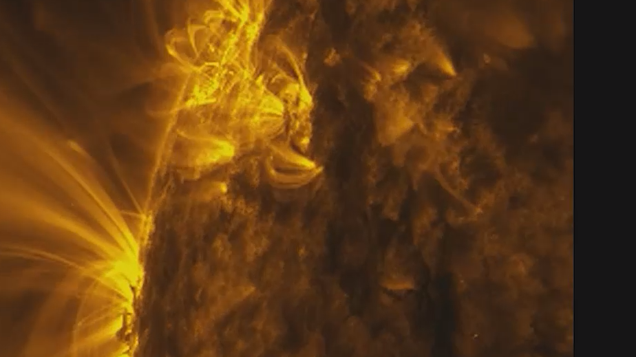 На Солнце произошла вспышка предпоследнего класса мощности