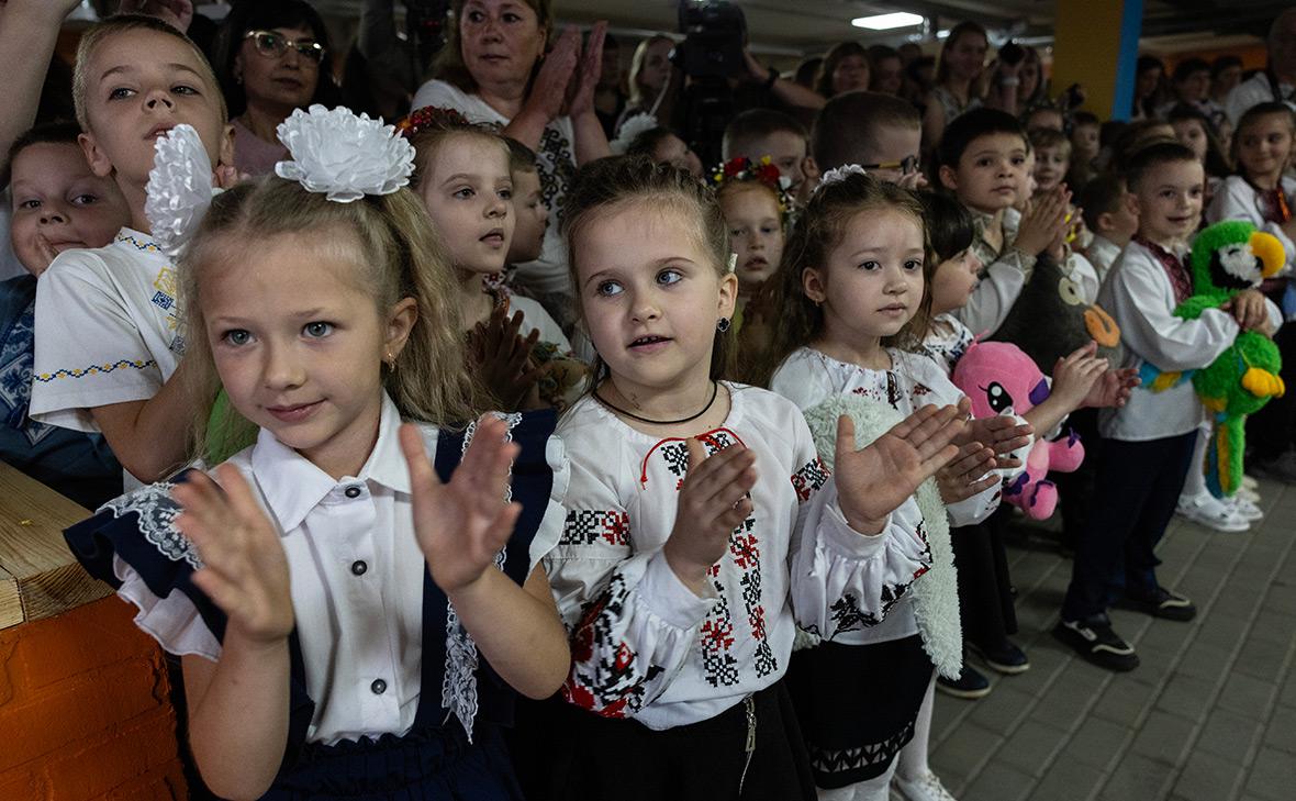 Количество первоклассников на Украине сократилось на 20%