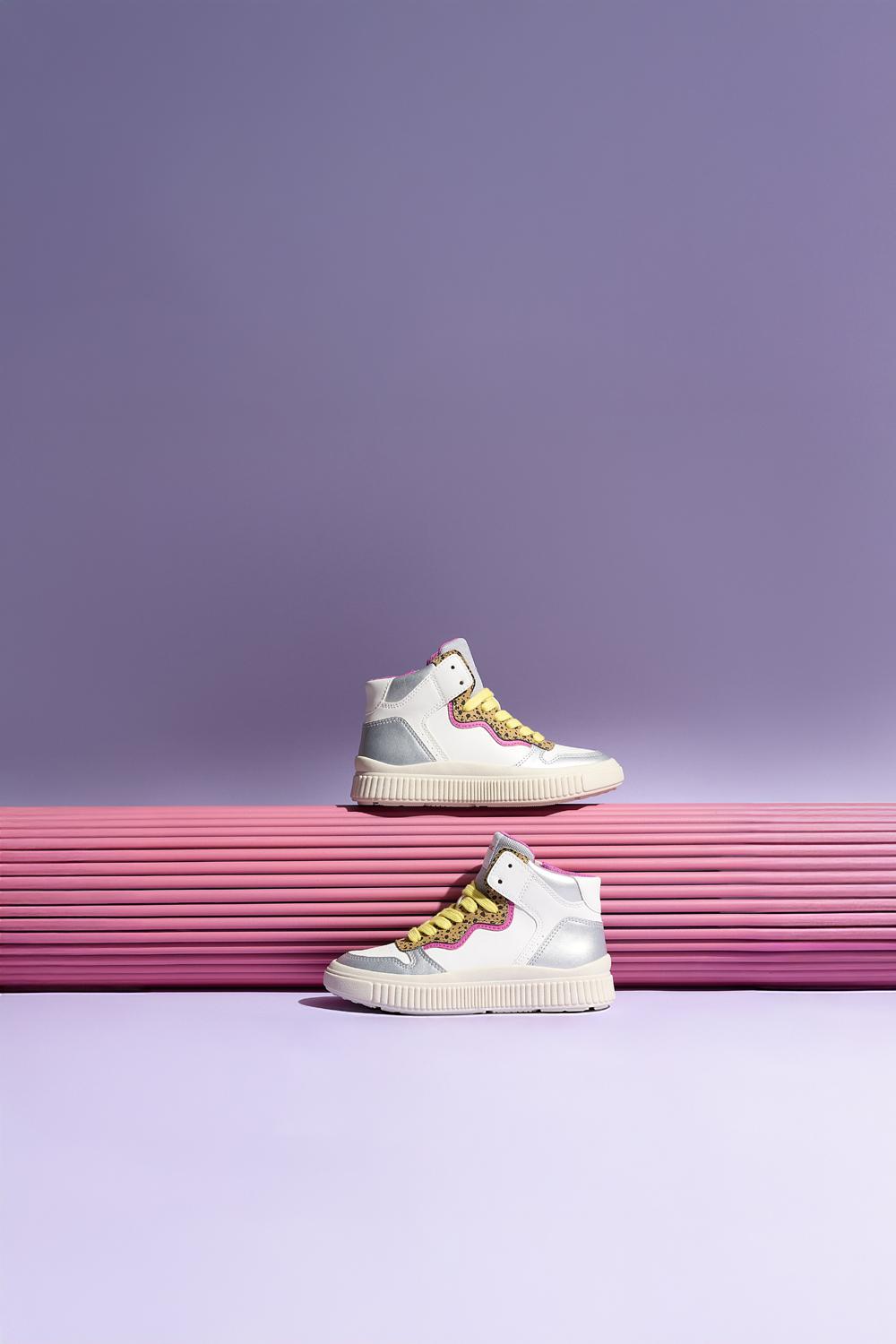 Детские кроссовки Laquinny, Geox