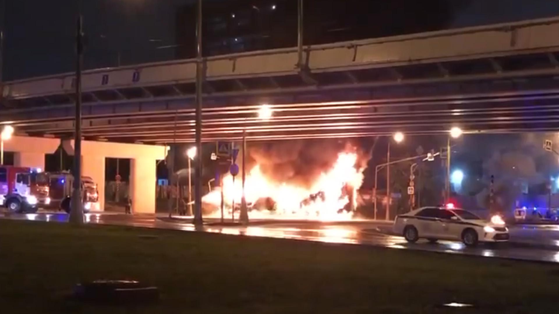 В Москве столкнулись два грузовика