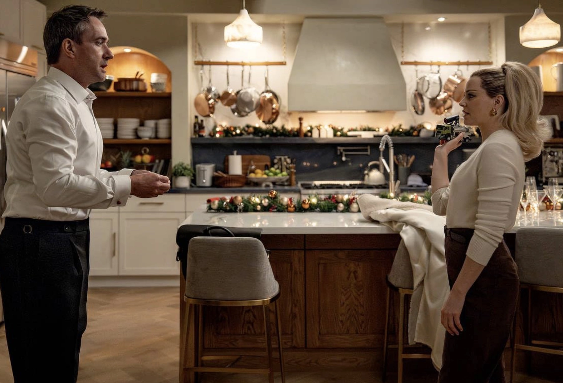 Кадр из сериала «Миниатюрная жена»