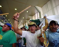 Демонстранты в Боливии захватили крупнейший аэропорт страны