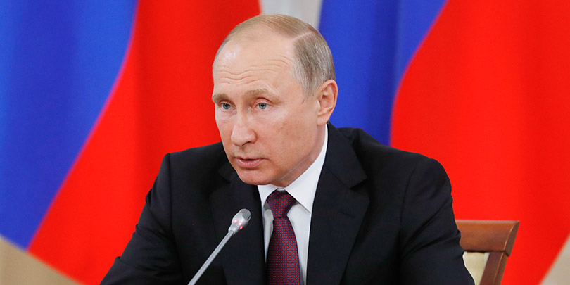 Путин раскритиковал чиновников за «бюрократический футбол»