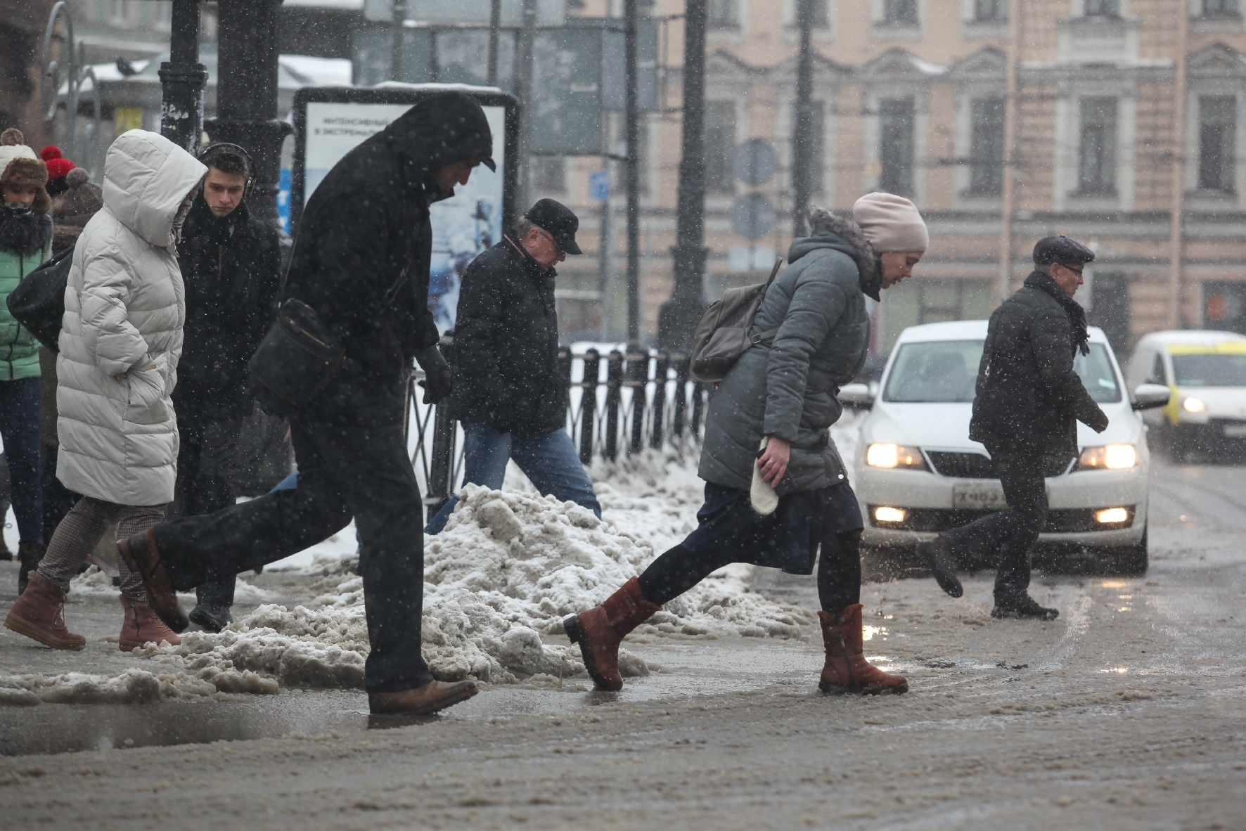 В Петербурге назвали еще одну причину плохой уборки улиц от снега — РБК