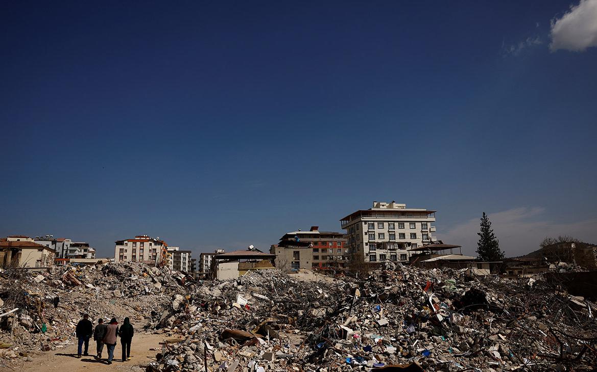 Число жертв землетрясений в Турции превысило 46 тыс.